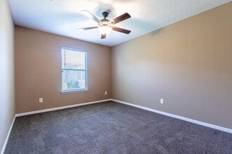 Building Photo - 2006 Poco Dr