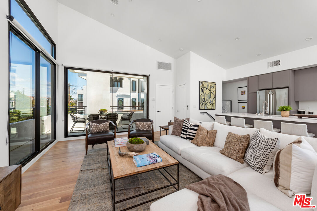 Foto principal - 1176 Nelrose Ave