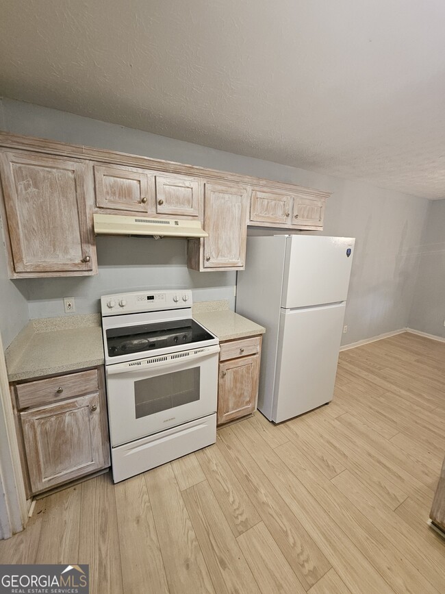 Building Photo - 136 Henry Burch Dr