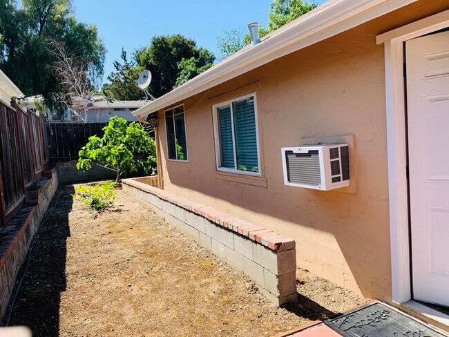 Private Patio and Garden - 10631 Merriman Rd