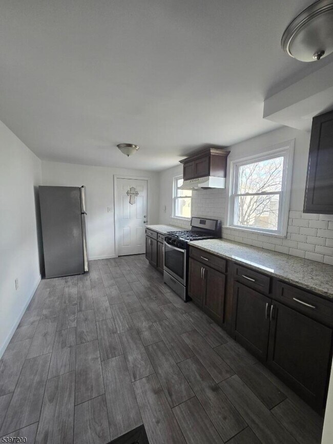 Foto del edificio - 115 Pine St