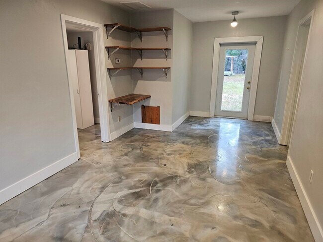 Foto del edificio - 1534 Rankin Ave