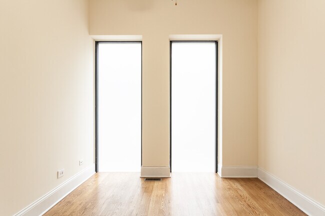 Foto del edificio - 873 W Lill Ave
