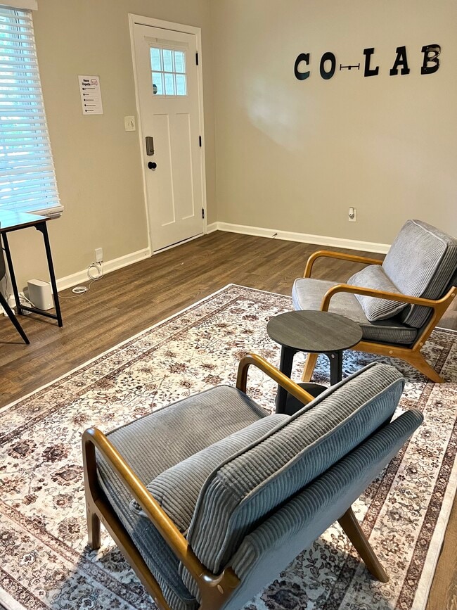 Building Photo - 3169 Bluebird Ln