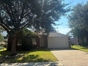 Building Photo - 8307 Solara Bend Ct