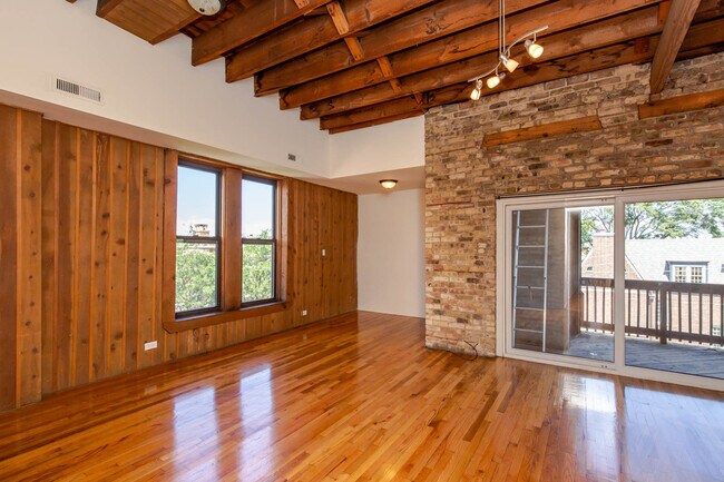 Foto del edificio - 1136 W Armitage Ave