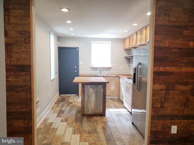 Foto del edificio - 1274 S Bucknell St