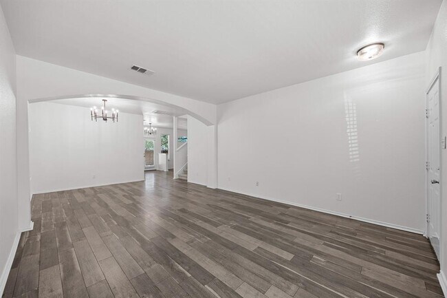 Foto del edificio - 10208 Laredo Dr