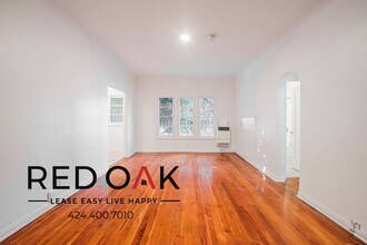 Building Photo - 706 N St Andrews Pl