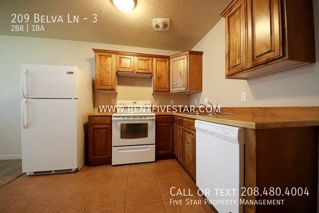 Building Photo - 209 Belva Ln