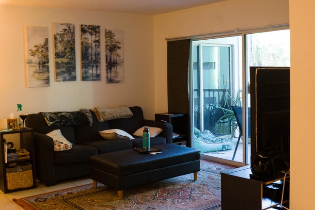 Foto del edificio - 5910 Morningstar Cir