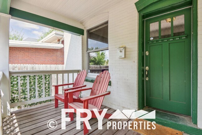 Building Photo - Classic Home in City Park West