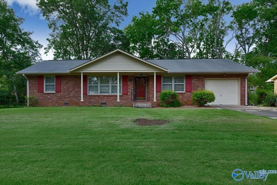 Primary Photo - 2320 Rodgers Dr NE