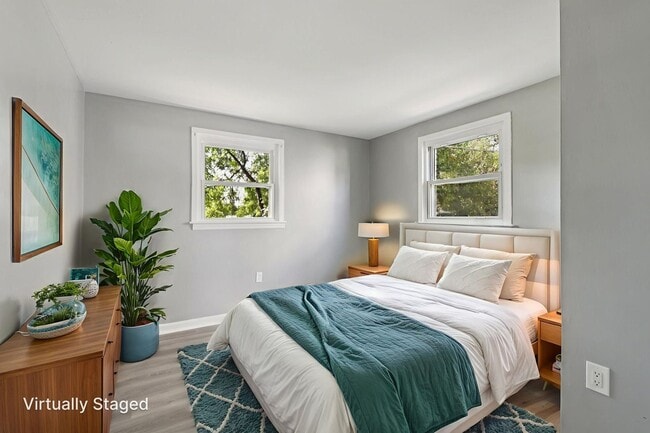 Interior Photo - Blackwood Gardens