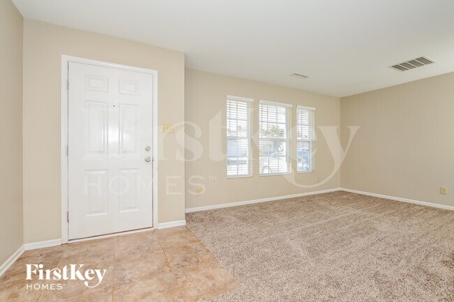 Foto del edificio - 5418 Fairway Forest Dr