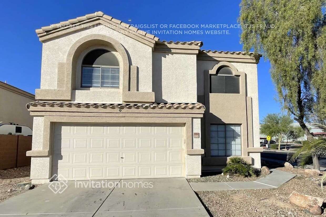 Foto principal - 23854 W Hadley St