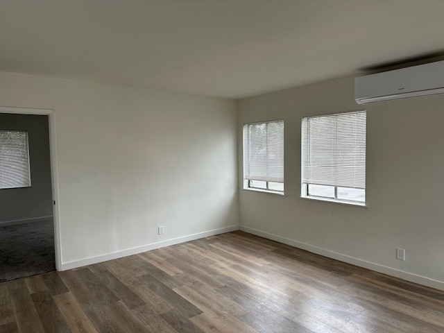 Living Room - 1318 W Olive Ave