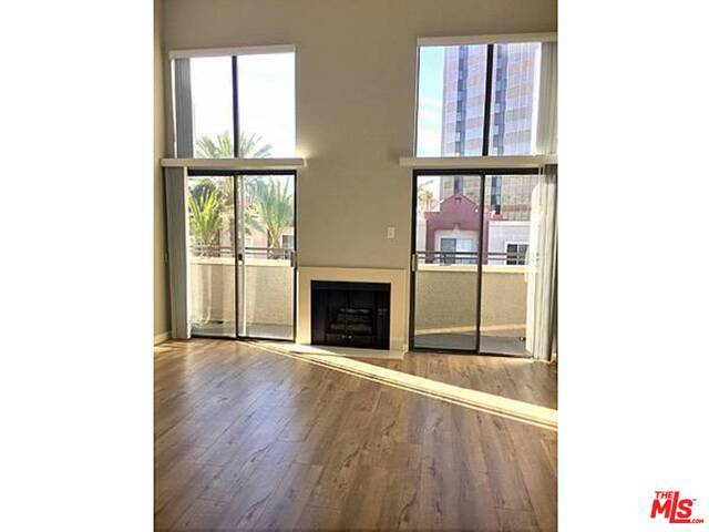 Foto del edificio - 1242 McClellan Dr