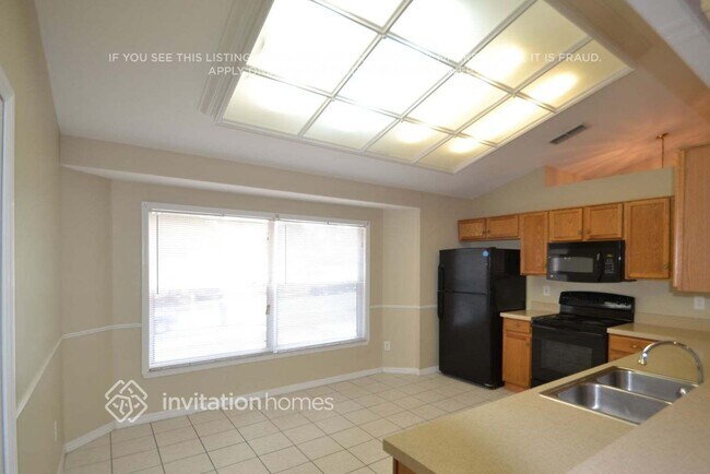 Foto del edificio - 918 Arbor Hill Cir