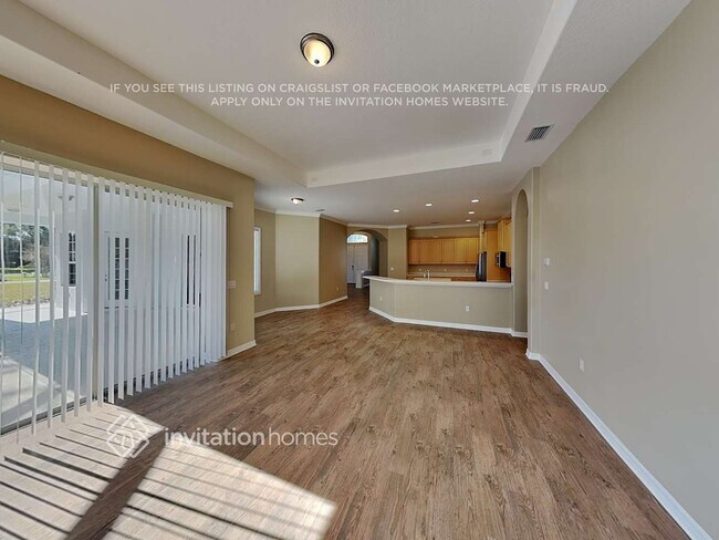 Foto del edificio - 7119 Pine Valley St