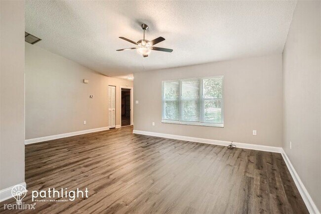 Building Photo - 3 br, 2 bath House - 3260 Mary Lane UNIT