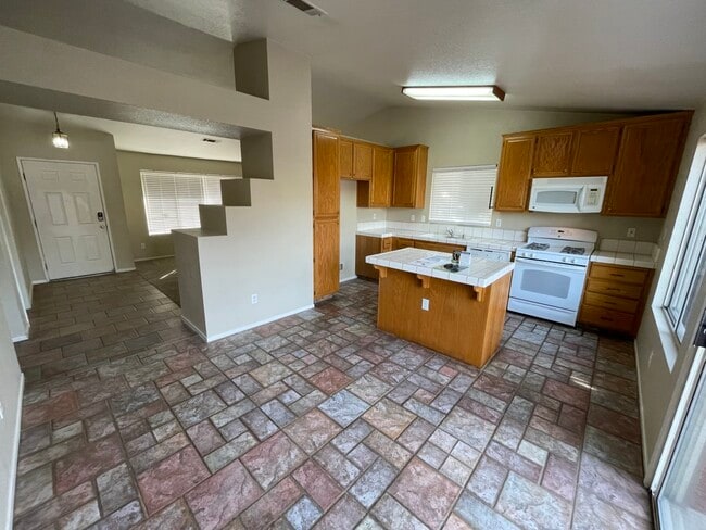 Building Photo - 239 Sterling Grove Dr