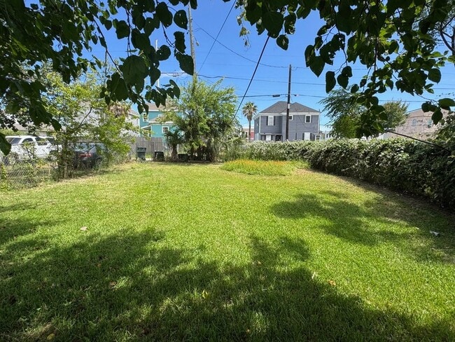 Foto del edificio - 3621 Winnie St