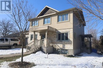 Building Photo - 2194 Niagara Dr