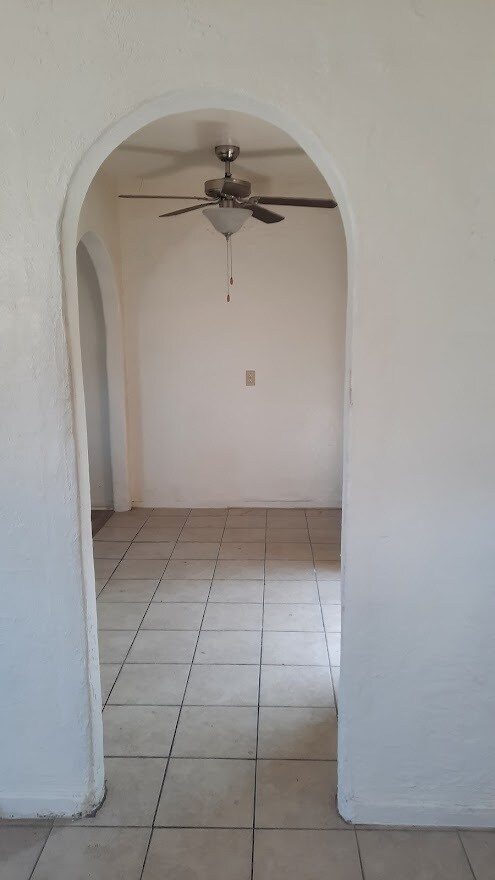 Dinning - 5730 Aldama St