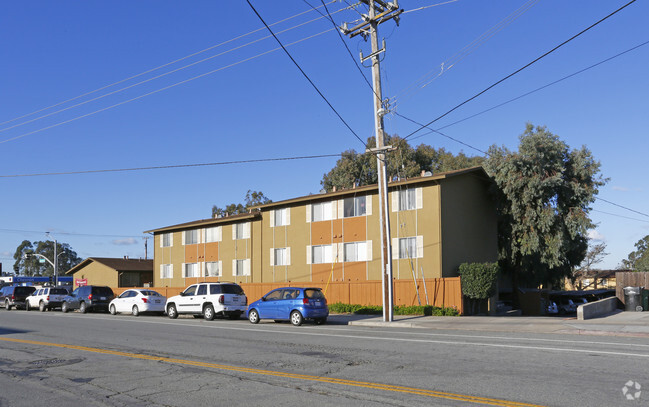 Building Photo - Marina Apartments