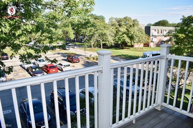 Building Photo - 1 br, 1 bath  - 918 Ridge Sq Apt 216