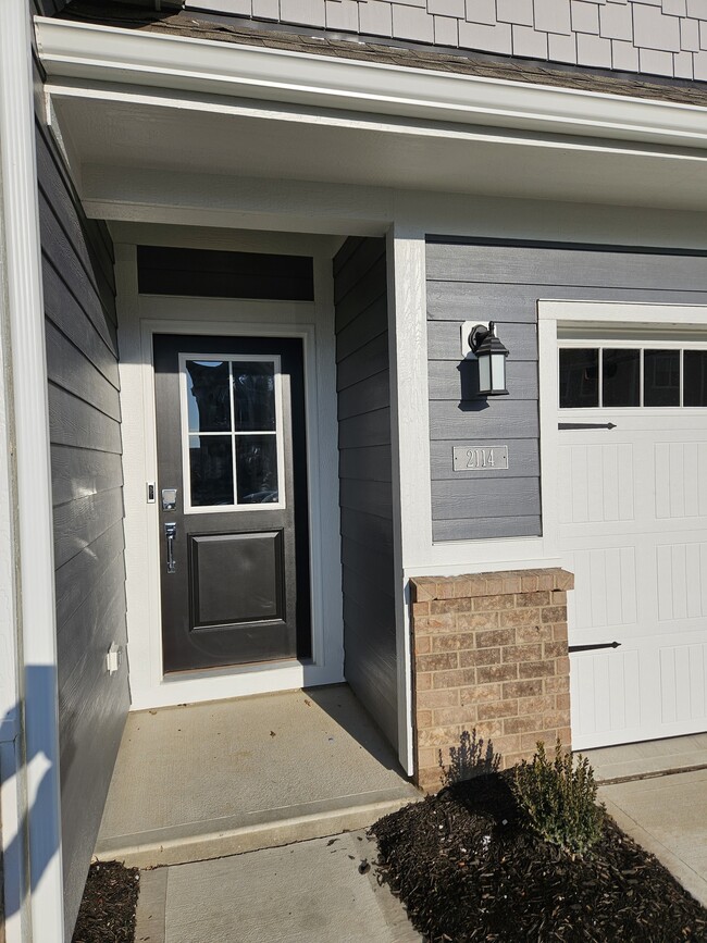 Building Photo - 2114 Ryder Pl