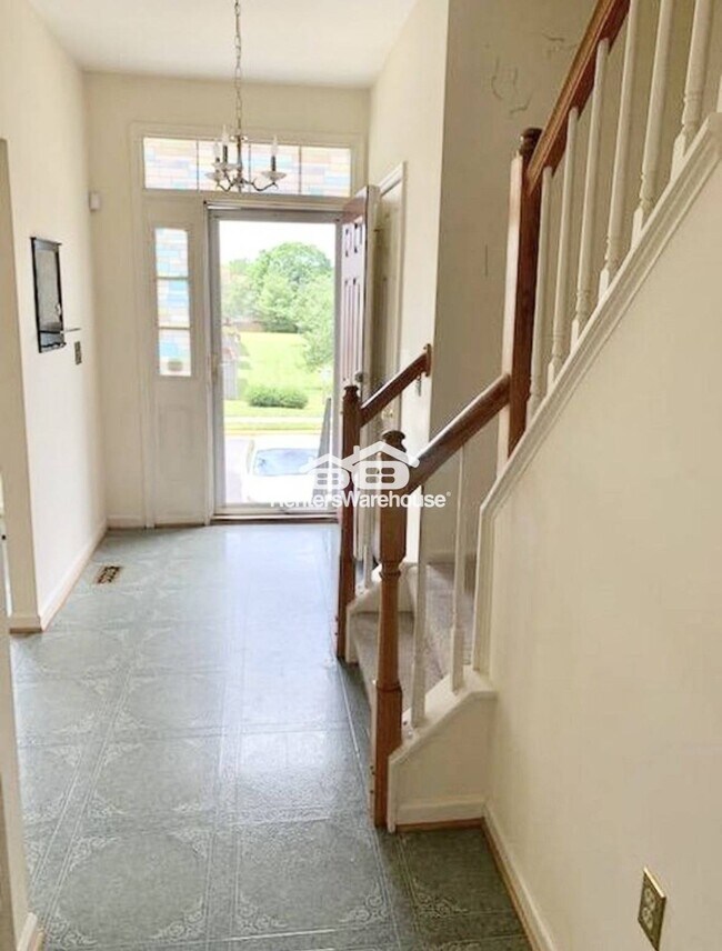 Foto del edificio - 1404 Jedforest Dr