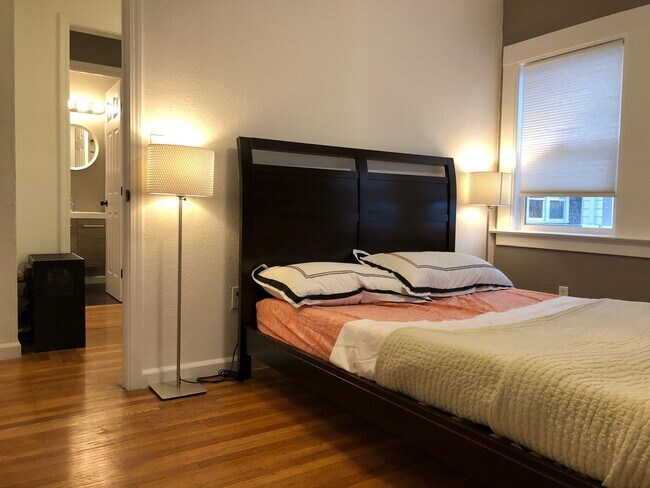 Foto del edificio - 4224 Carrington St