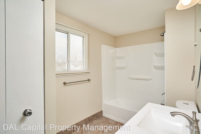 Foto del edificio - 3 br, 2 bath House - 1077 East 168th Street