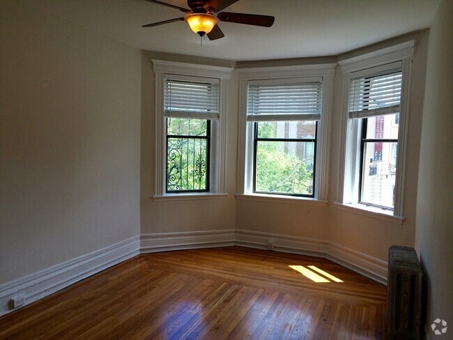 Building Photo - 1111 Boylston St