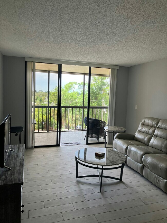 Foto del edificio - 3006 Caring Way