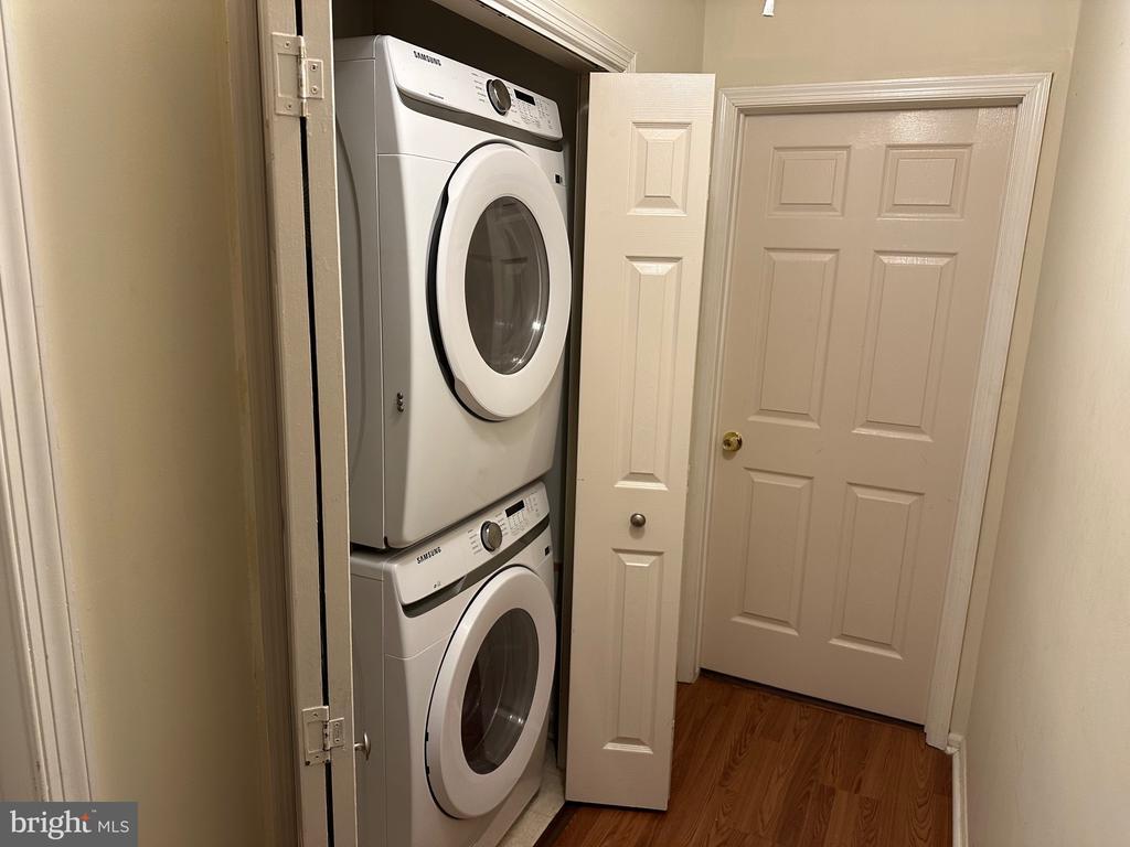 Foto principal - 27 Victory Ct