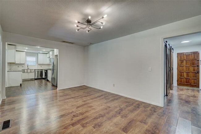 Building Photo - 1124 Merrymen Grn