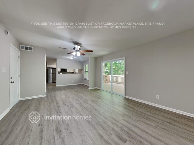 Building Photo - 2505 Desiree Way NW