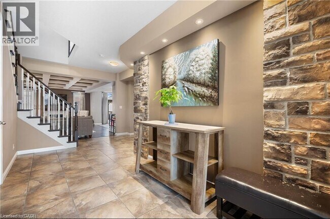 Building Photo - 299- UPPER UNIT MOORLANDS Crescent