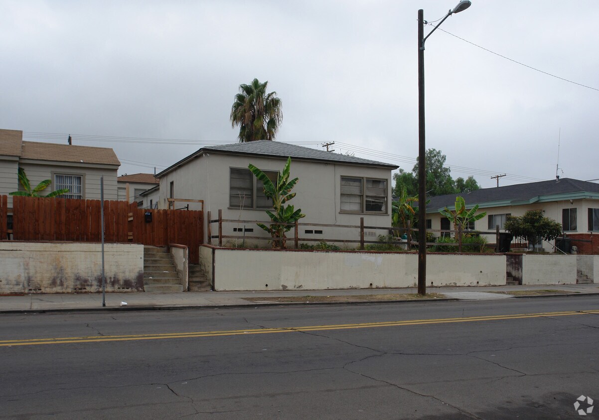 Building Photo - 3820-3824 Euclid Ave