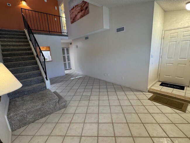 Building Photo - 8625 E Belleview Pl