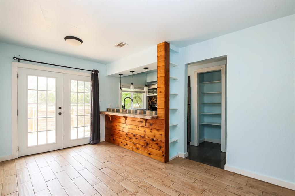 Foto del edificio - 2717 Parker Ln