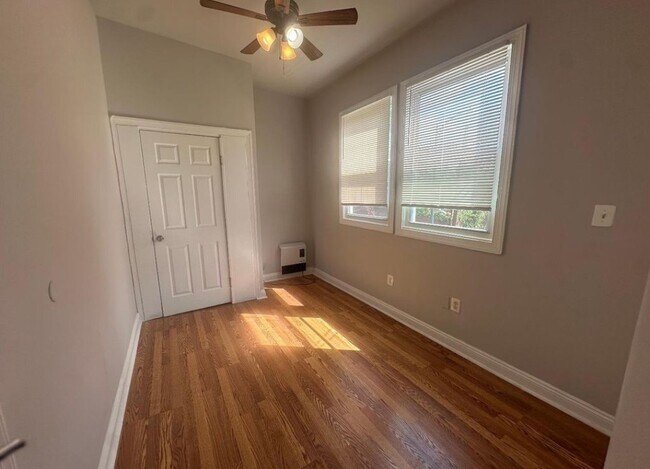 Foto del edificio - 1025 17th St NE