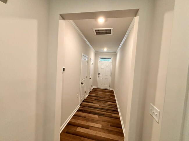 Building Photo - 1506 Foal Run Trl