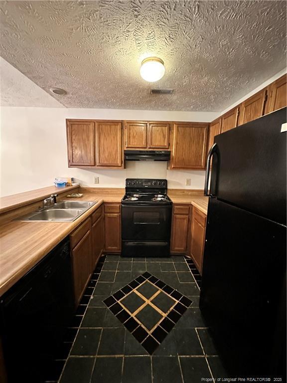 Building Photo - 1853 Tryon Dr
