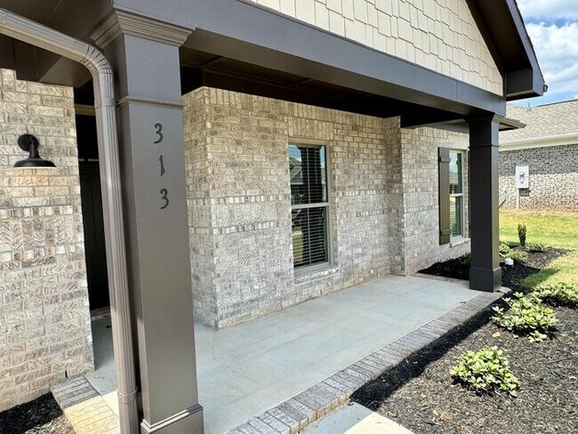 Building Photo - 313 Elderwood Dr