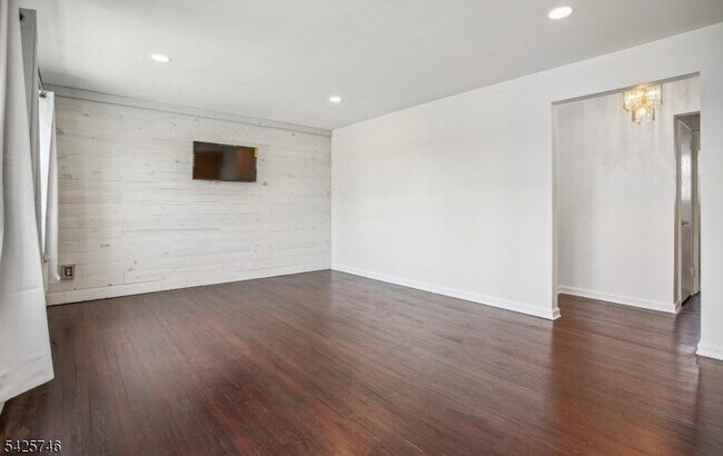 Foto del edificio - 604 Chestnut St