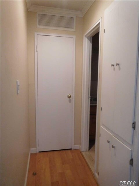 Foto del edificio - 255-02 Craft Ave